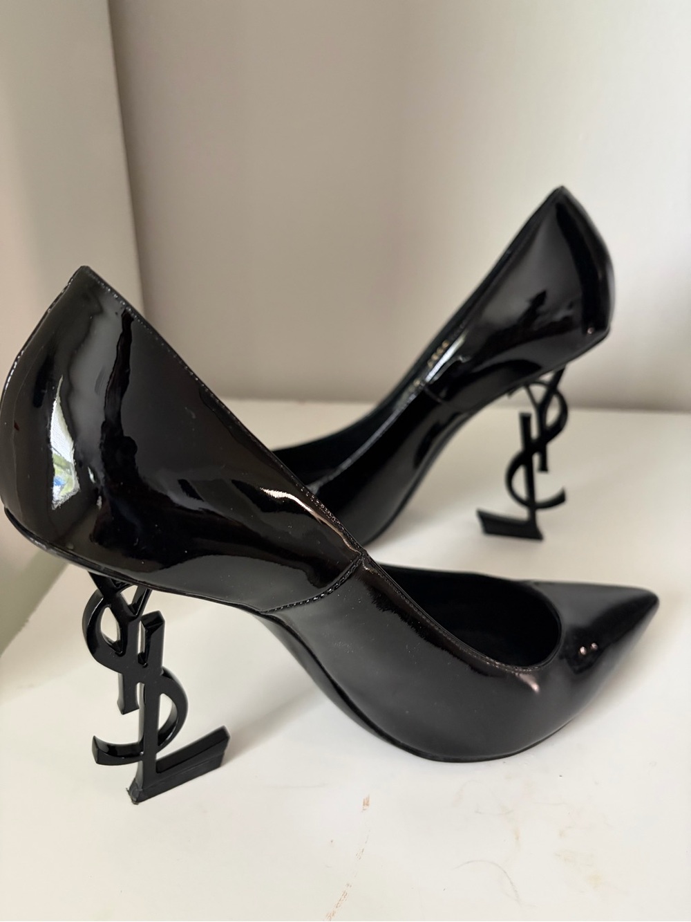 YSL Saint Laurent Opyum Patent Black Logo Heel Pumps
